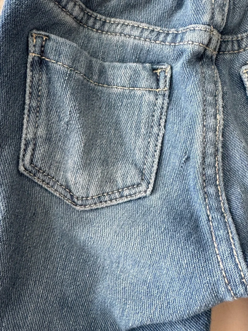 Old Navy Skinny Jeans in Medium Blue Wash
